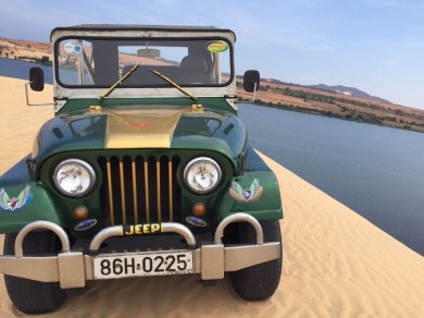 Mui Ne Jeep Ride Over White Sand Dunes And Sandy Beach